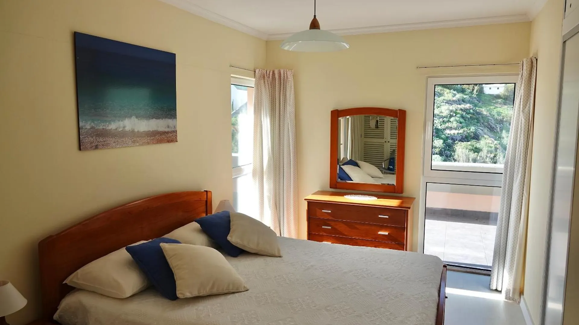 Aylevarroo Penthouse Caniço 0*,  Portugalsko