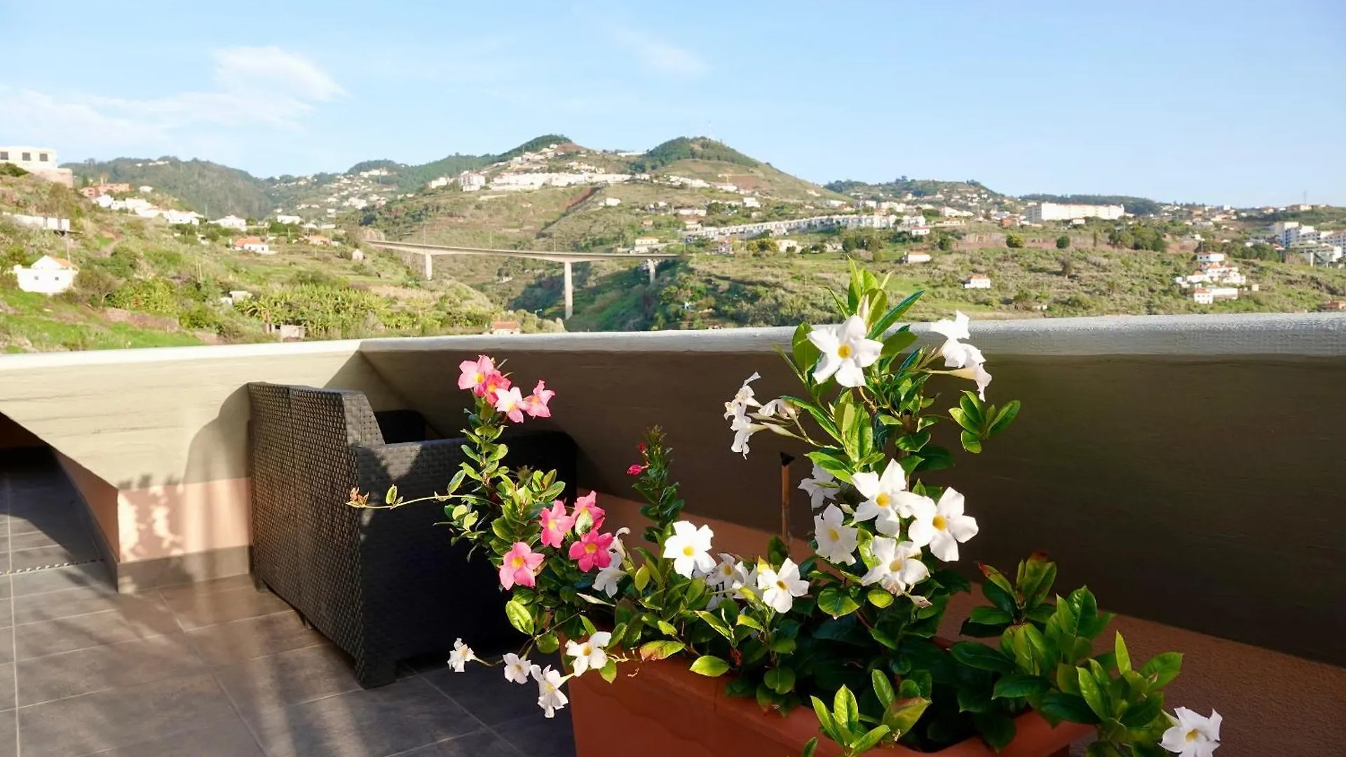 Aylevarroo Penthouse Caniço 0*,  Portugalsko